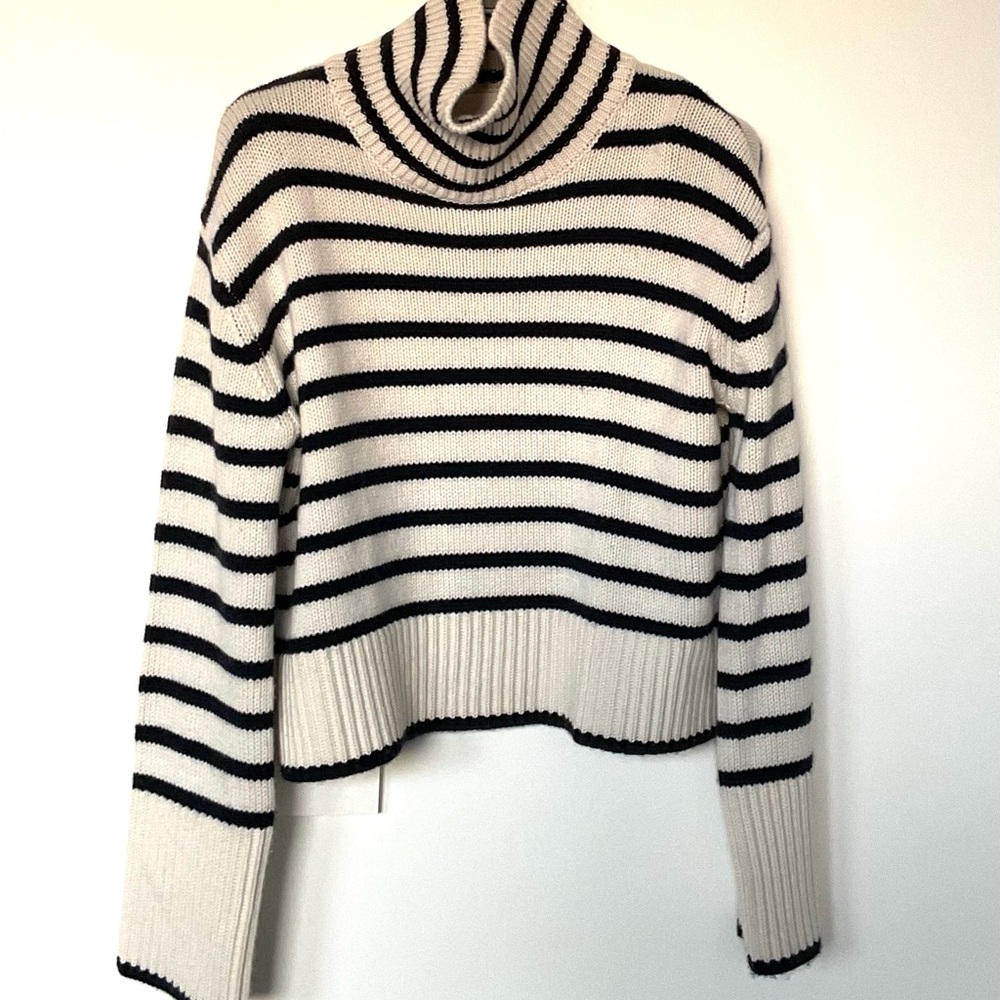 NWOT Lisa Yang Striped Turtleneck cashmere Sweater